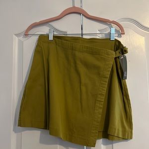 Brand new skirt